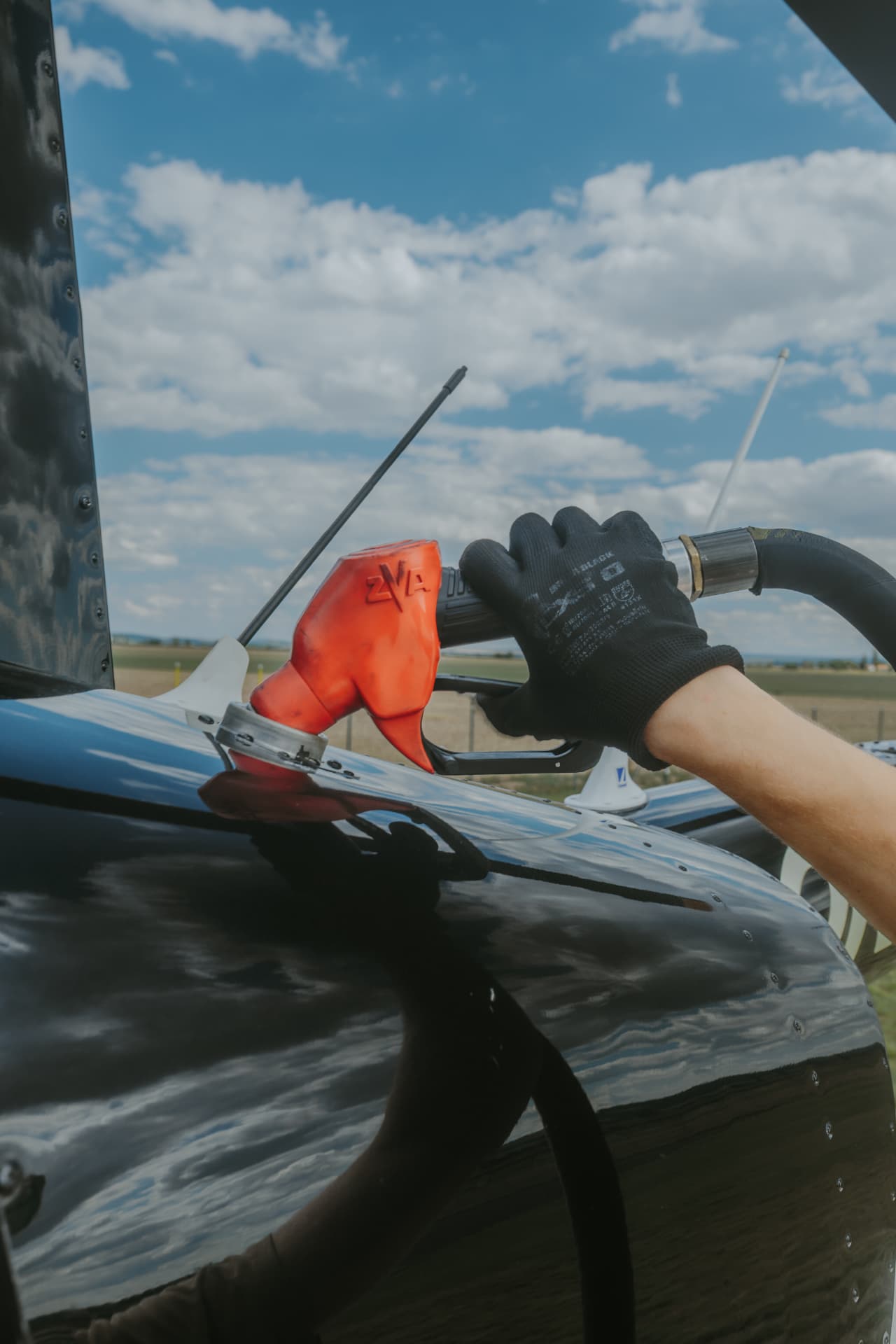 Preparations beside the helicopter before departure